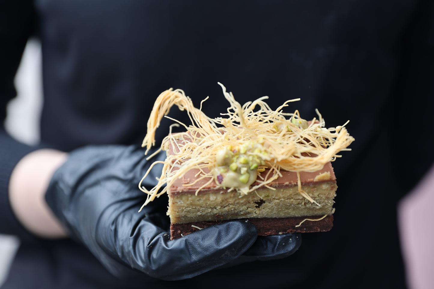 Dubai Chocolate Slice (4 pieces)