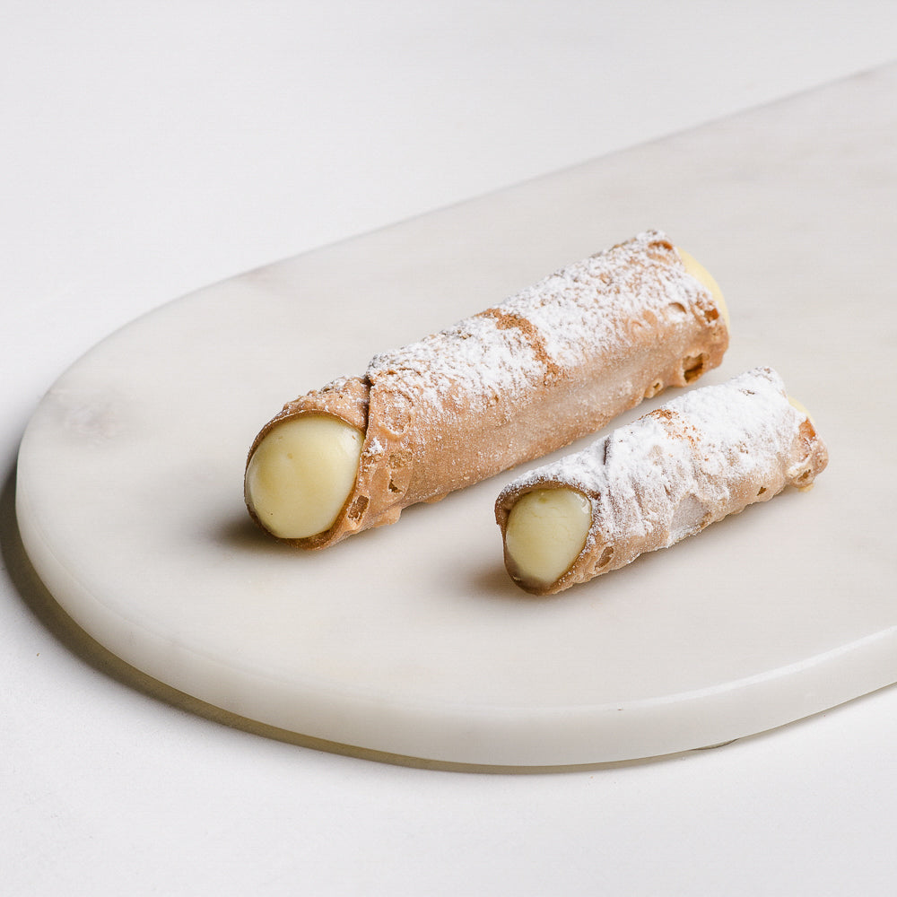 Mignon Cannoli